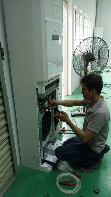 sửa điều hòa tủ đứng daikin